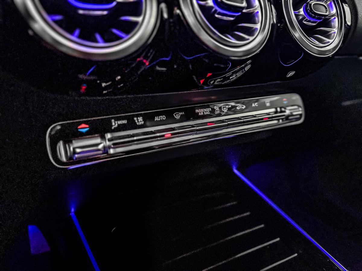 mercedes-benz-eqa-2022-eletrico-0cc