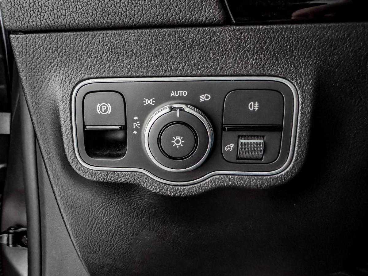 mercedes-benz-eqa-2022-eletrico-0cc