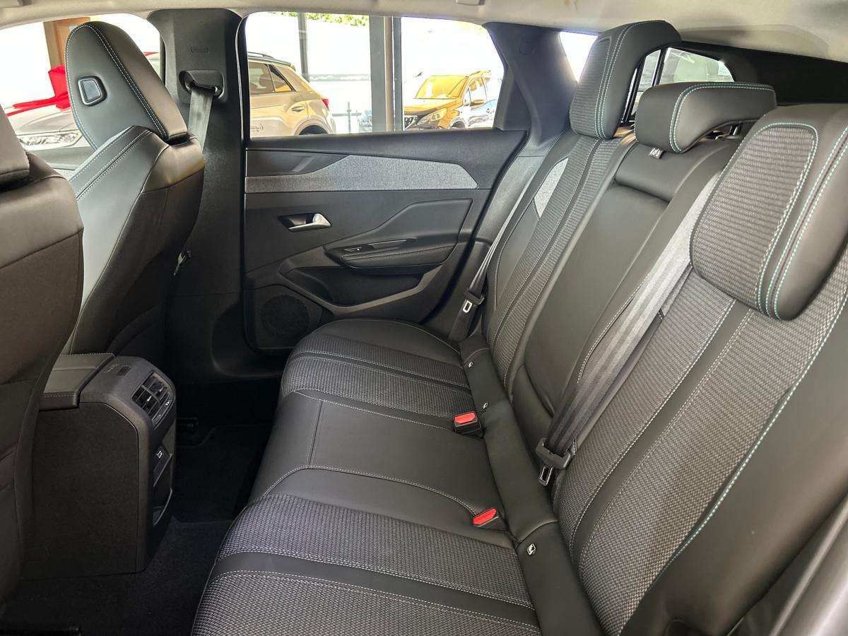 peugeot-308-sw-2023-hibrido-a-gasolina-1598cc