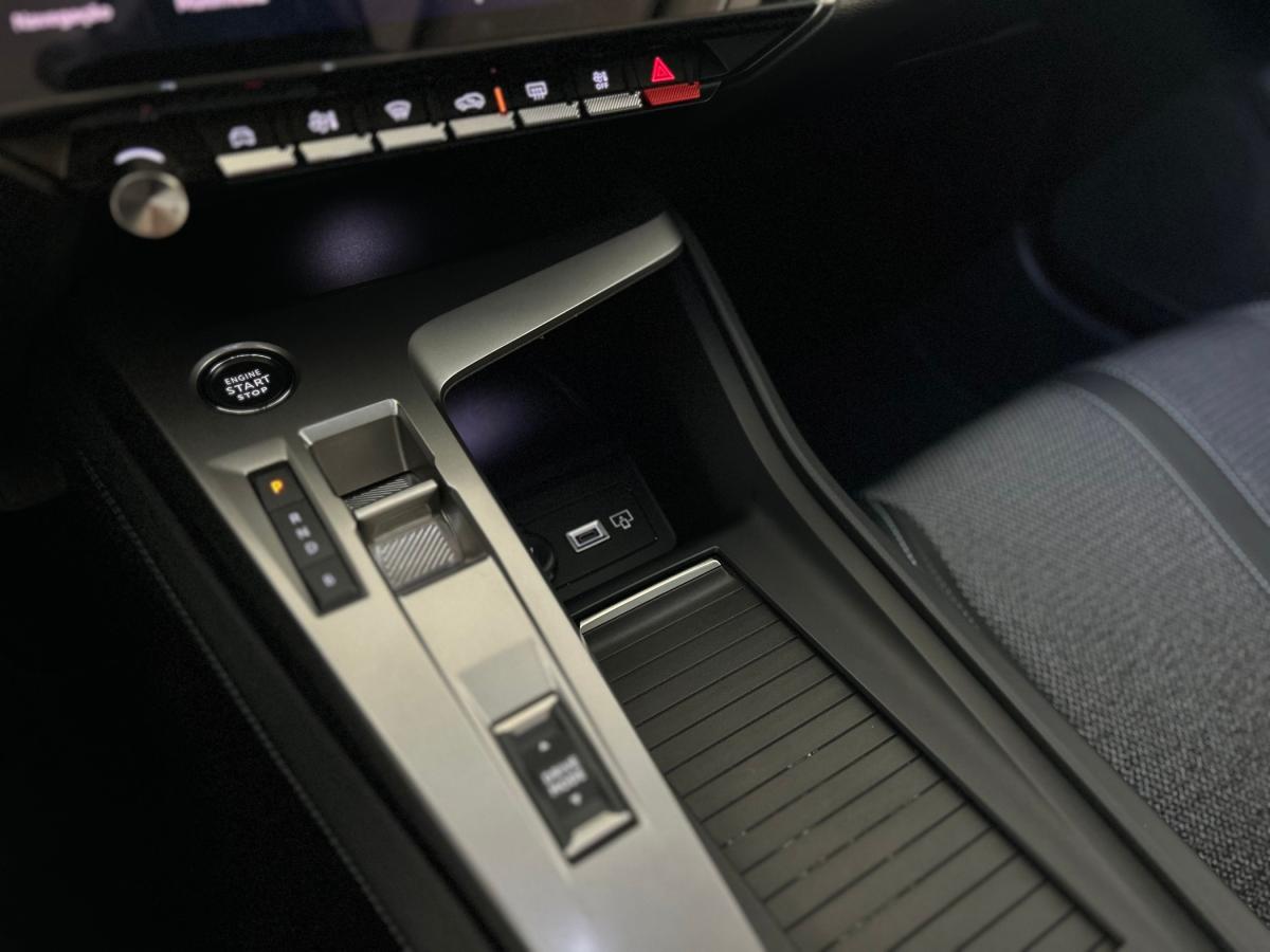 peugeot-308-sw-2023-hibrido-a-gasolina-1598cc