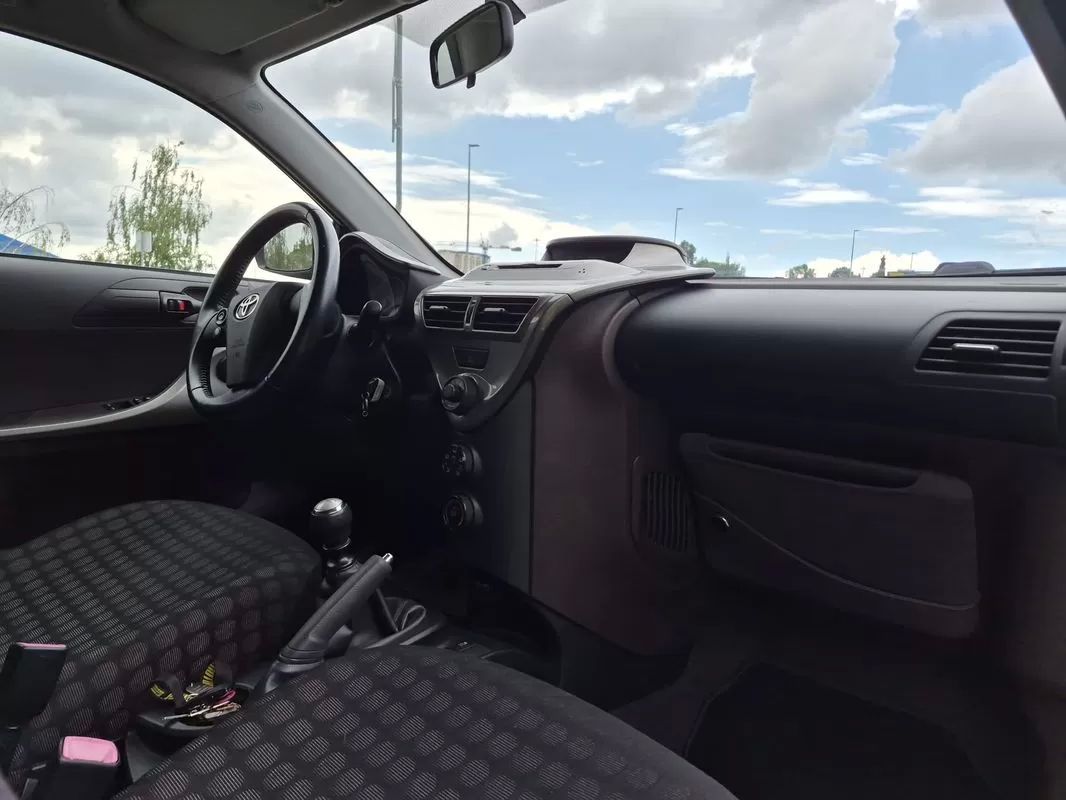 toyota-iq-2011-gasolina-998cc