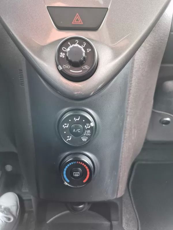toyota-iq-2011-gasolina-998cc