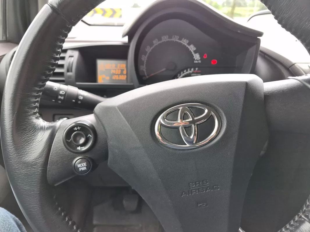toyota-iq-2011-gasolina-998cc