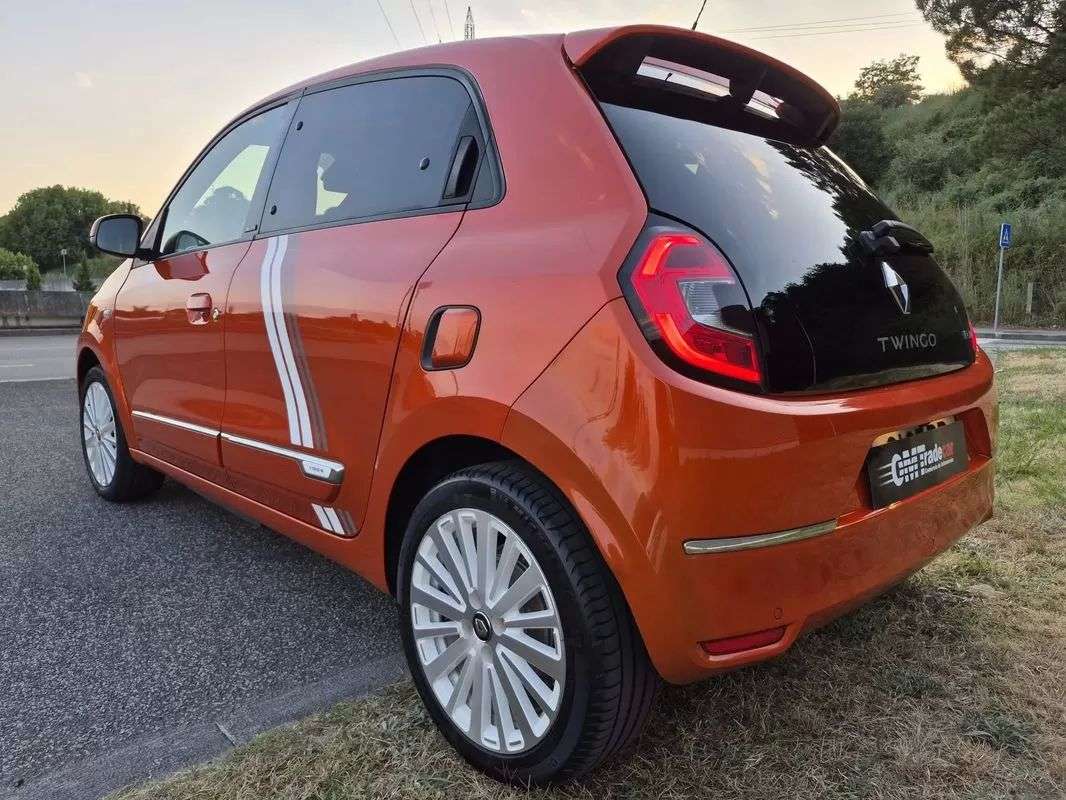 renault-twingo-2021-eletrico-200cc
