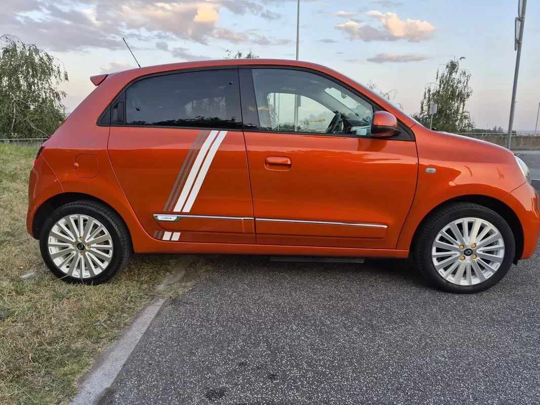 renault-twingo-2021-eletrico-200cc