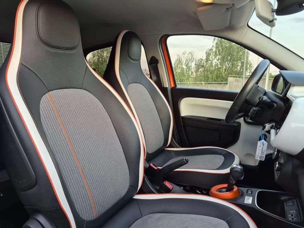 renault-twingo-2021-eletrico-200cc