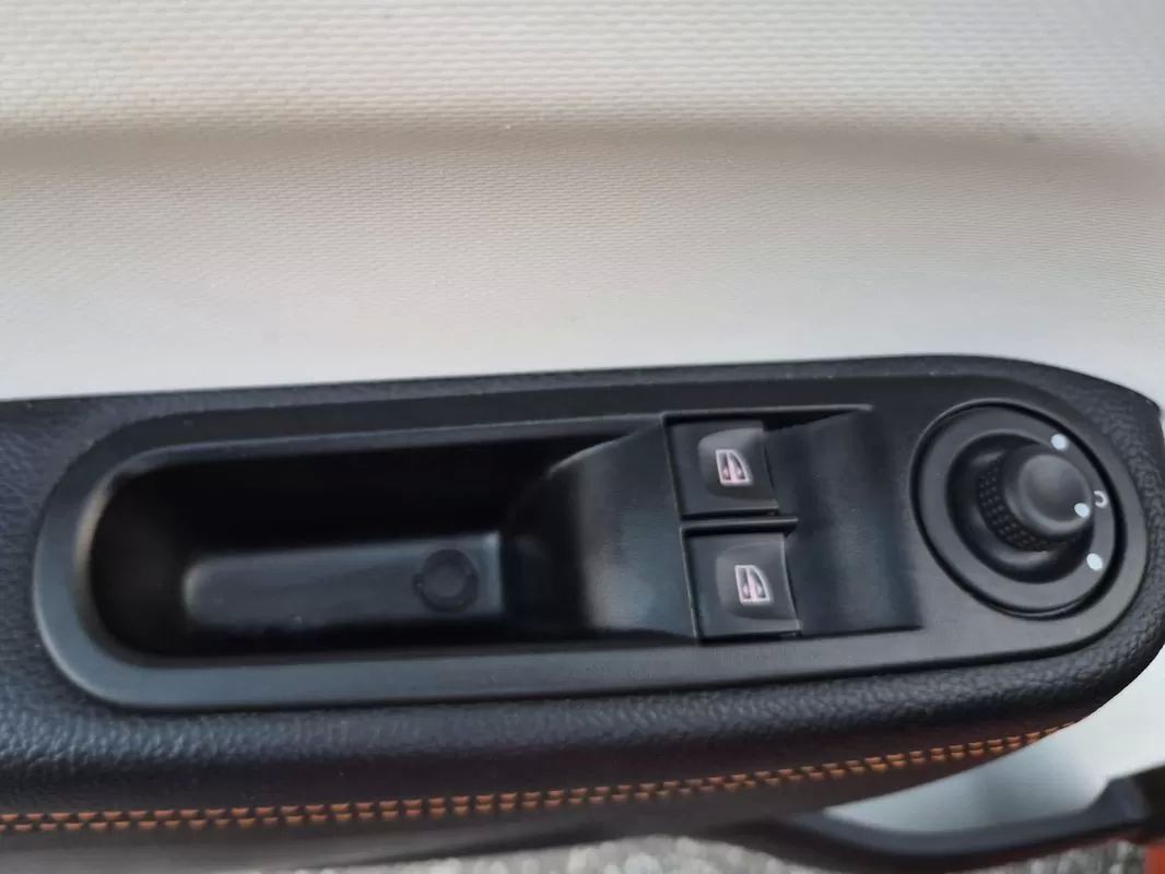 renault-twingo-2021-eletrico-200cc
