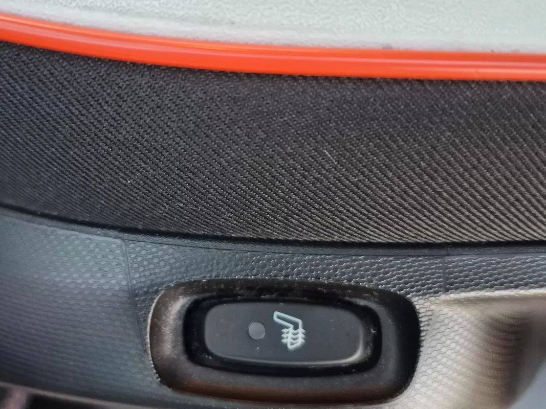 renault-twingo-2021-eletrico-200cc