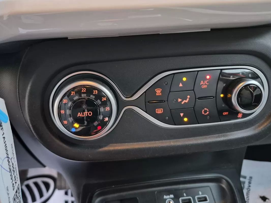 renault-twingo-2021-eletrico-200cc