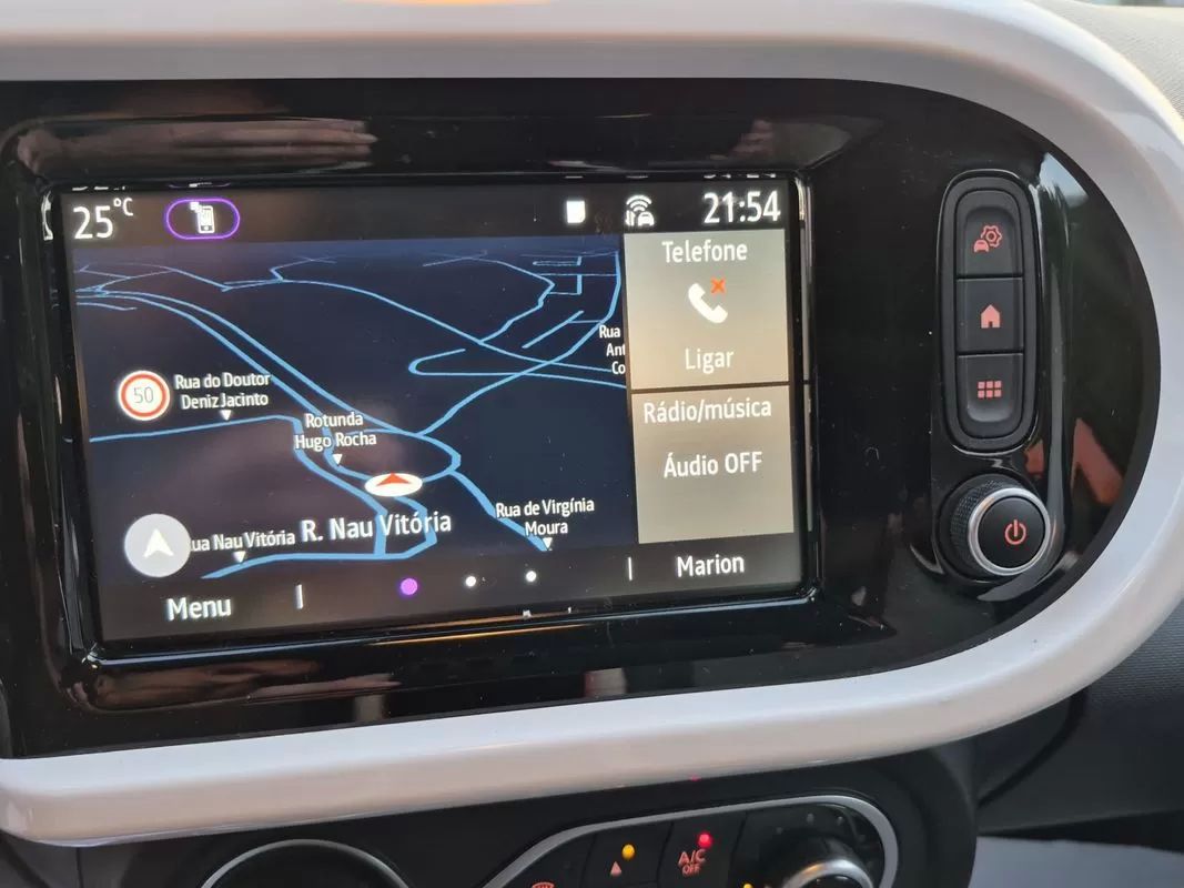 renault-twingo-2021-eletrico-200cc