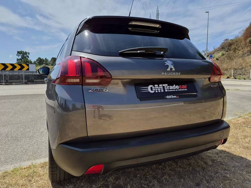 peugeot-2008-2017-gasolina-1199cc