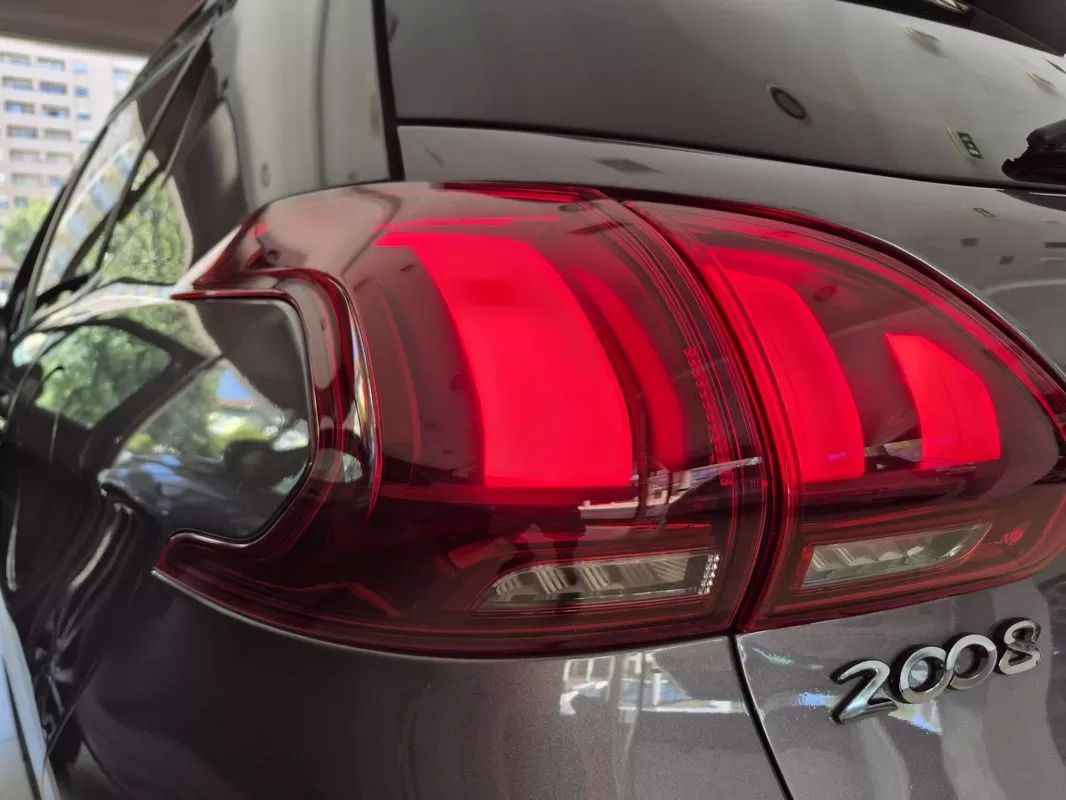 peugeot-2008-2017-gasolina-1199cc
