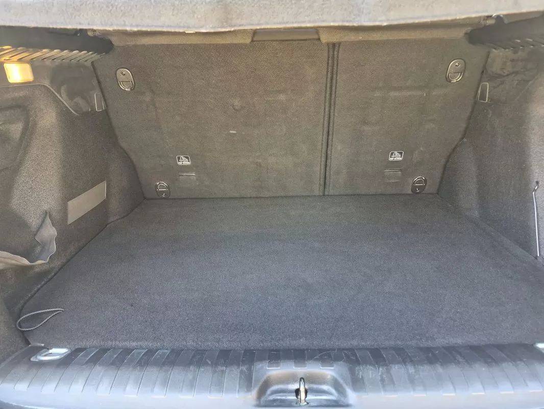 peugeot-2008-2017-gasolina-1199cc