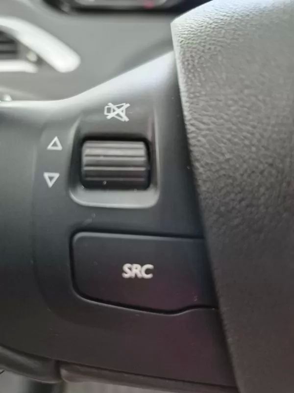 peugeot-2008-2017-gasolina-1199cc