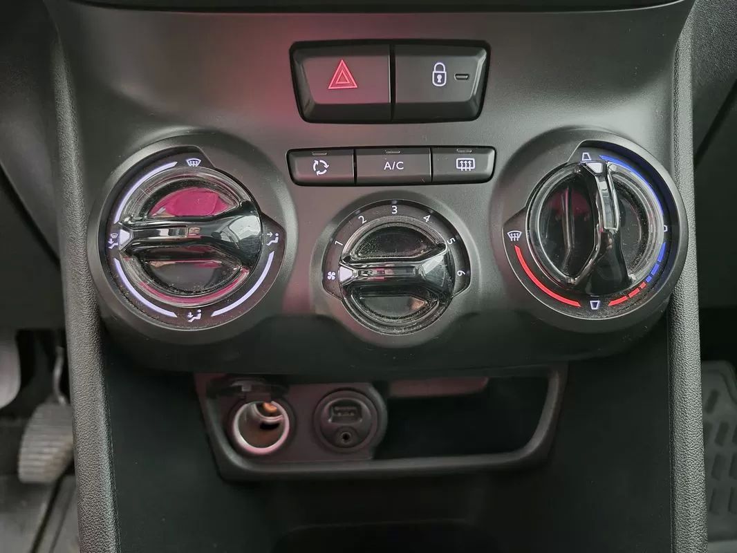 peugeot-2008-2017-gasolina-1199cc