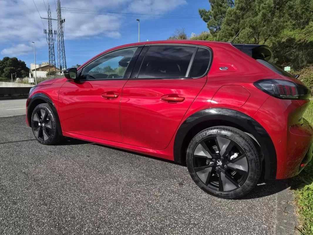 peugeot-e-208-2022-eletrico-200cc