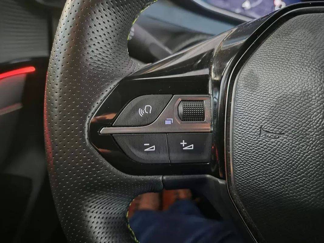 peugeot-e-208-2022-eletrico-200cc