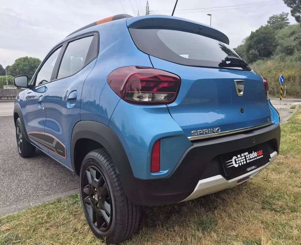 dacia-spring-2021-eletrico-200cc