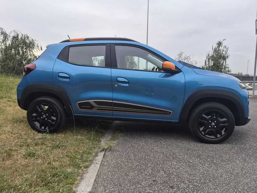 dacia-spring-2021-eletrico-200cc