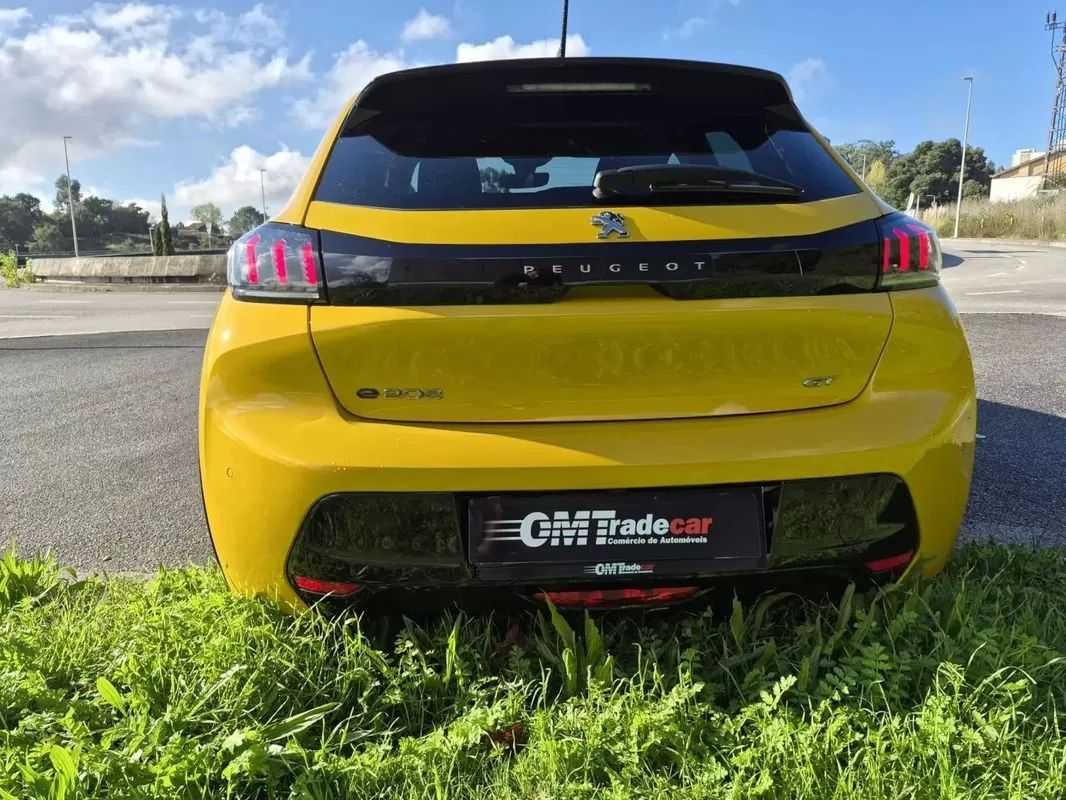peugeot-208-2021-eletrico-200cc
