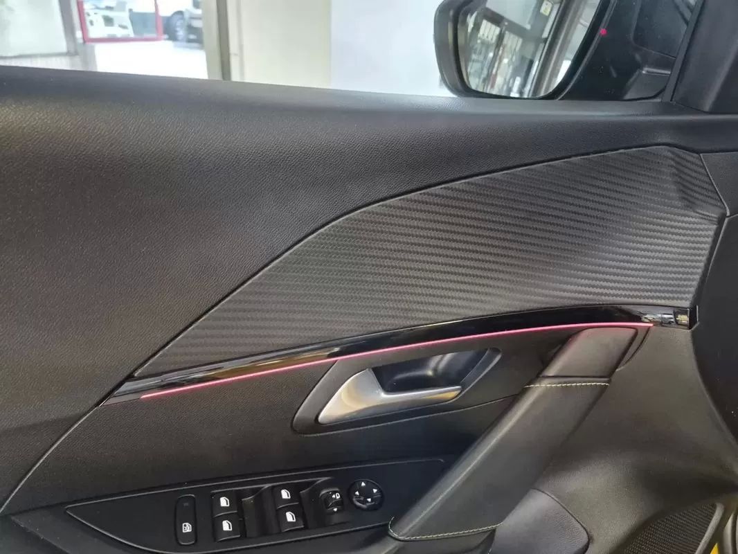 peugeot-208-2021-eletrico-200cc