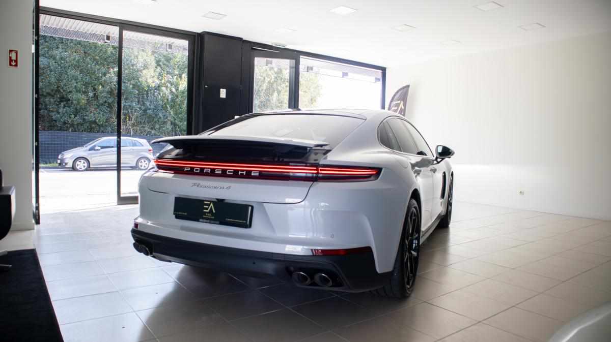 porsche-panamera-4-e-hybrid-2024-gasolina-2894cc