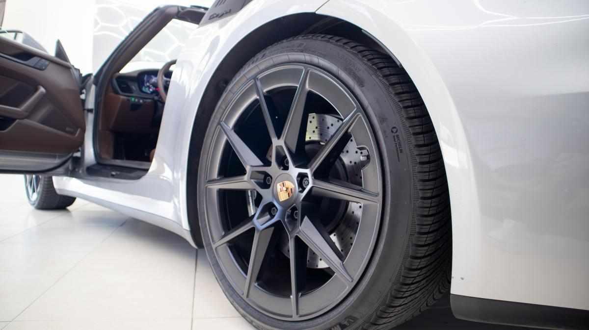 porsche-911-4-gts-3-6-2025-gasolina-3591cc