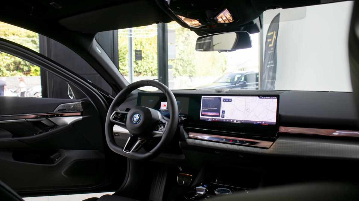 bmw-serie-5-i5-edrive40-2025-eletrico