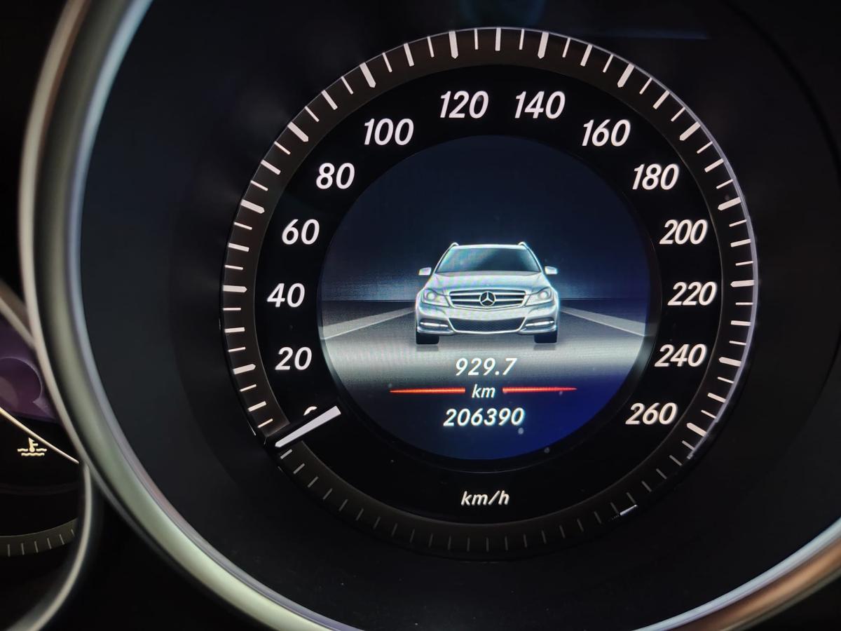 mercedes-benz-classe-c-2013-diesel-2143cc