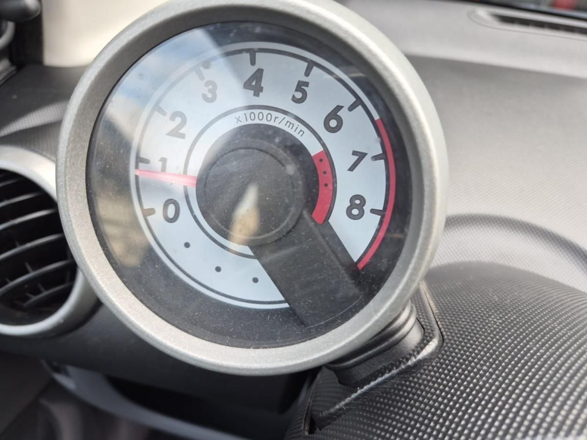 peugeot-107-2008-gasolina-998cc