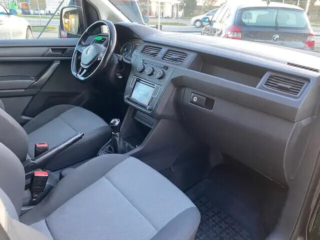 volkswagen-caddy-2018-diesel-1968cc