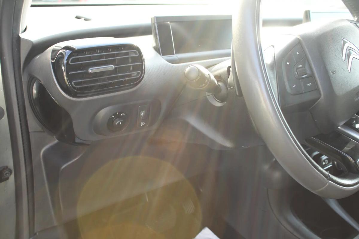 citroen-c4-cactus-2015-diesel-1560cc