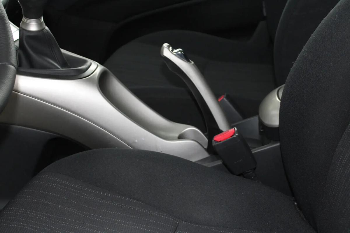 toyota-auris-2008-diesel-1364cc