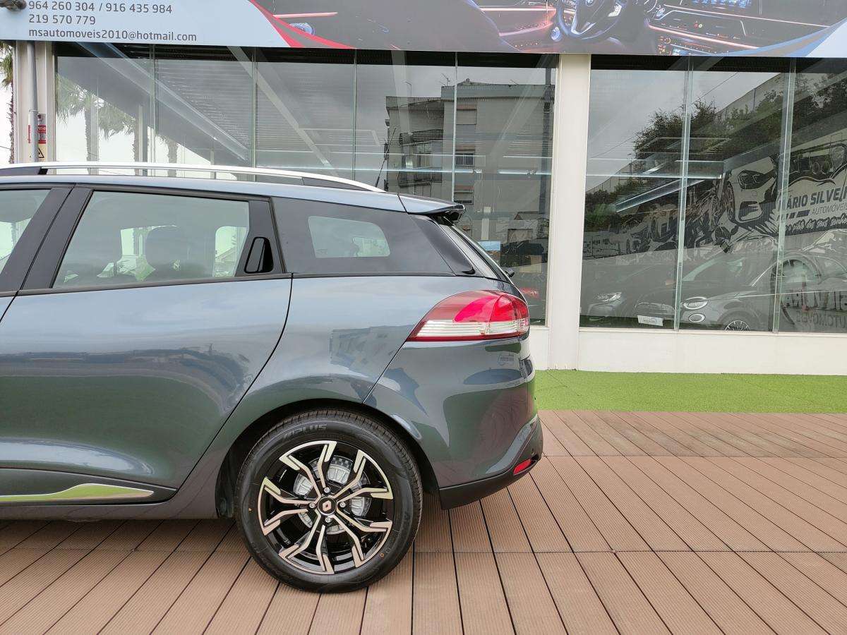 renault-clio-sport-tourer-2018-diesel-1461cc