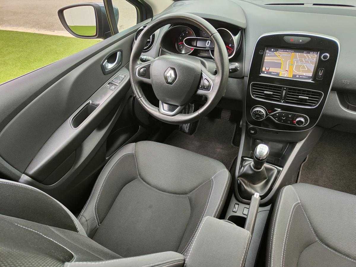 renault-clio-sport-tourer-2018-diesel-1461cc