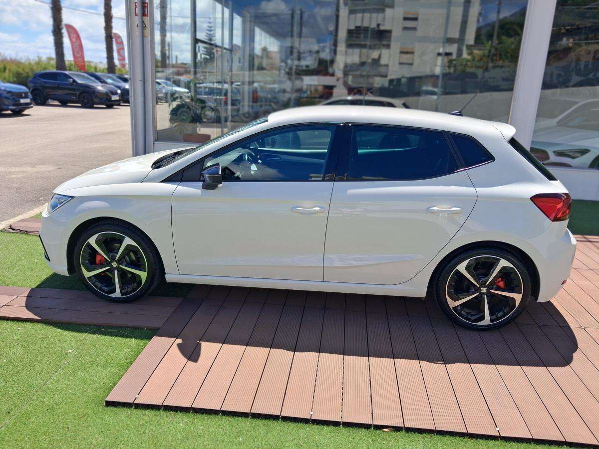 seat-ibiza-2023-gasolina-999cc