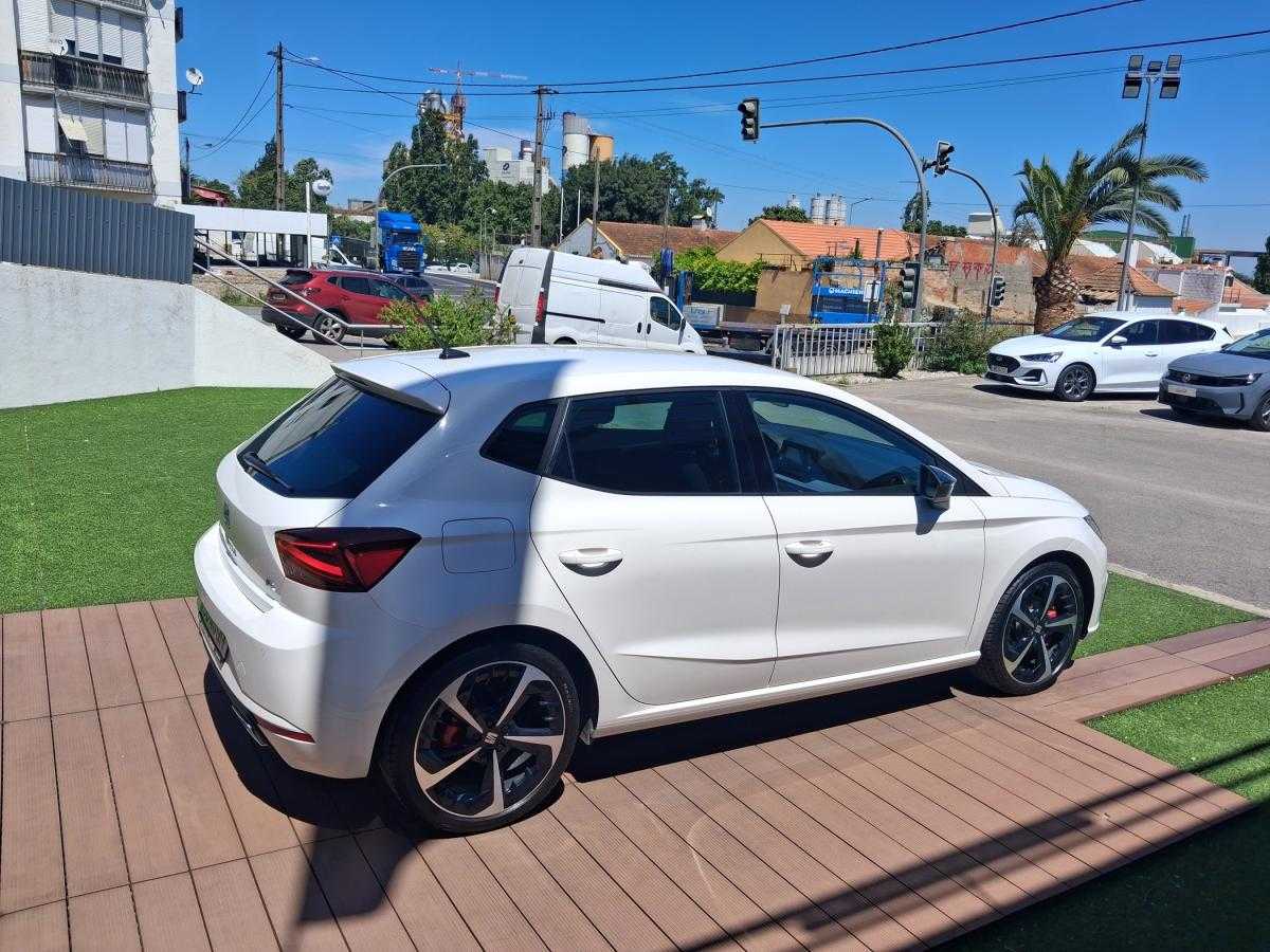 seat-ibiza-2023-gasolina-999cc