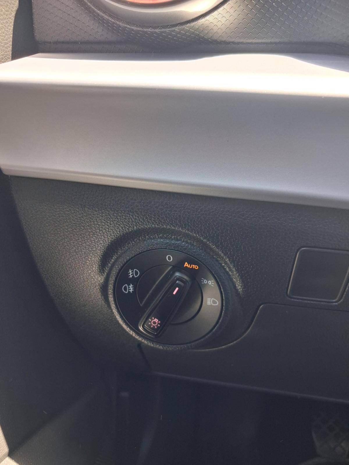 seat-ibiza-2023-gasolina-999cc