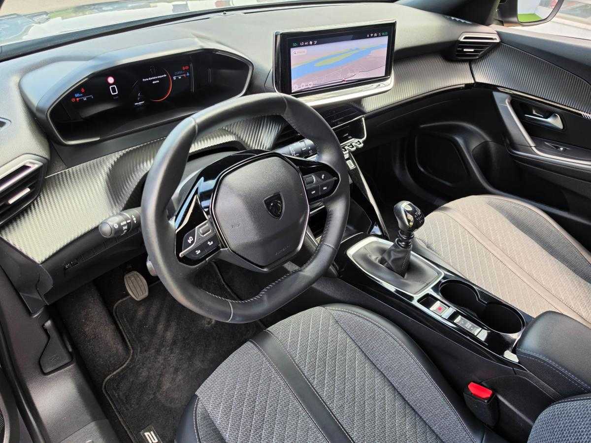 peugeot-2008-2024-gasolina-1199cc