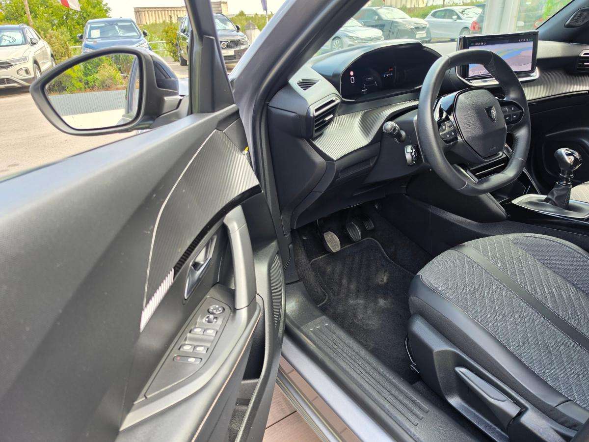 peugeot-2008-2024-gasolina-1199cc