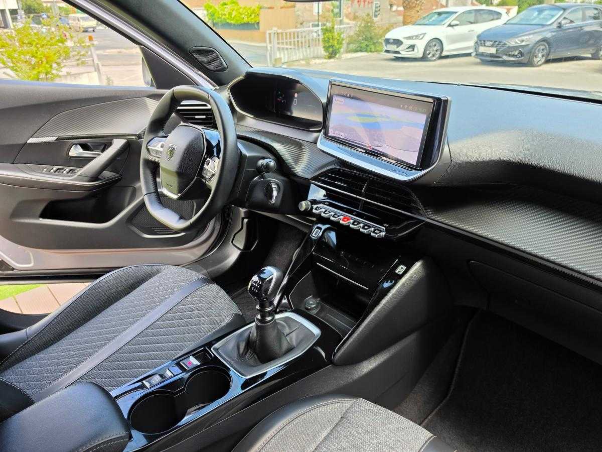 peugeot-2008-2024-gasolina-1199cc