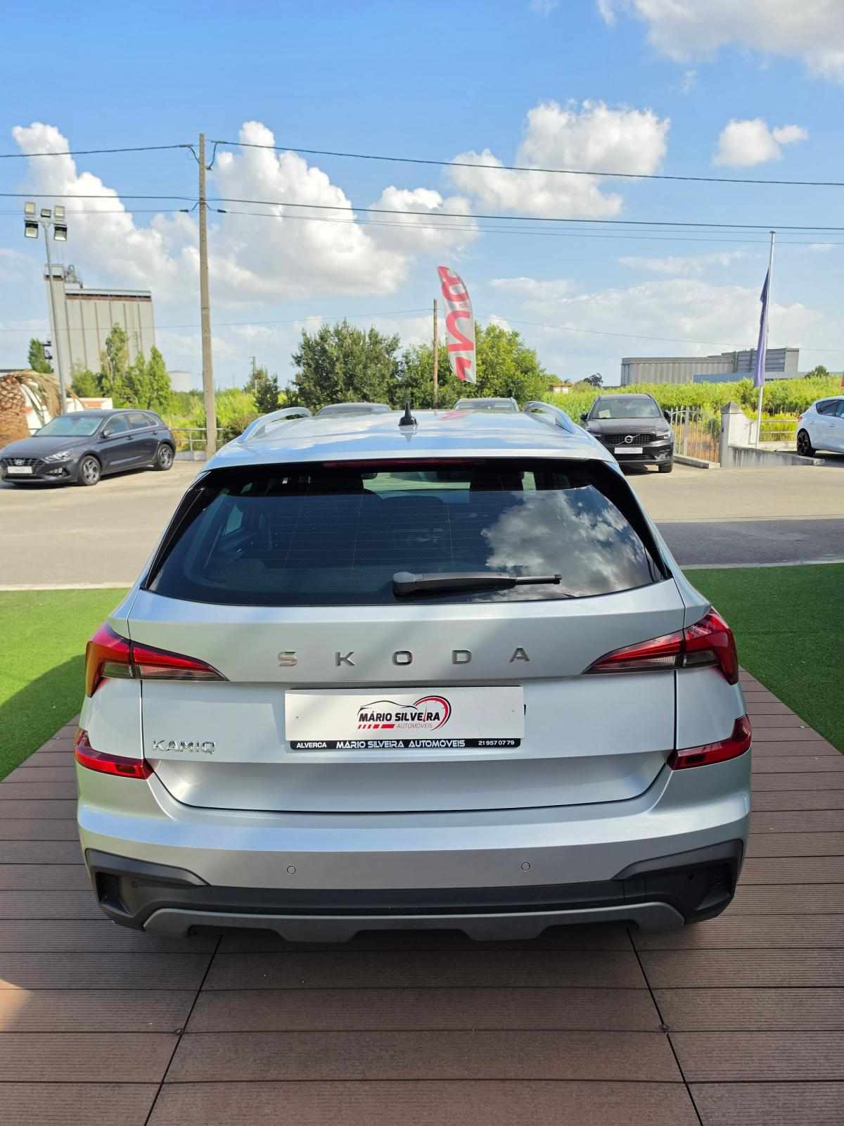skoda-kamiq-2024-gasolina-999cc