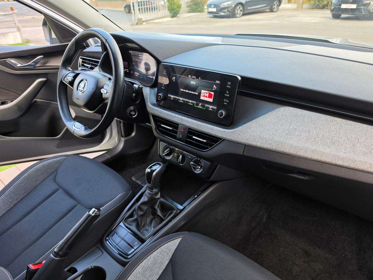 skoda-kamiq-2024-gasolina-999cc