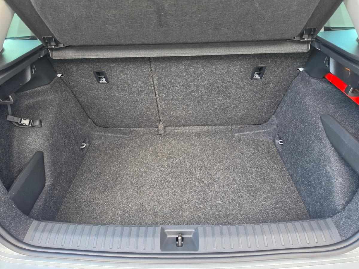 skoda-kamiq-2024-gasolina-999cc