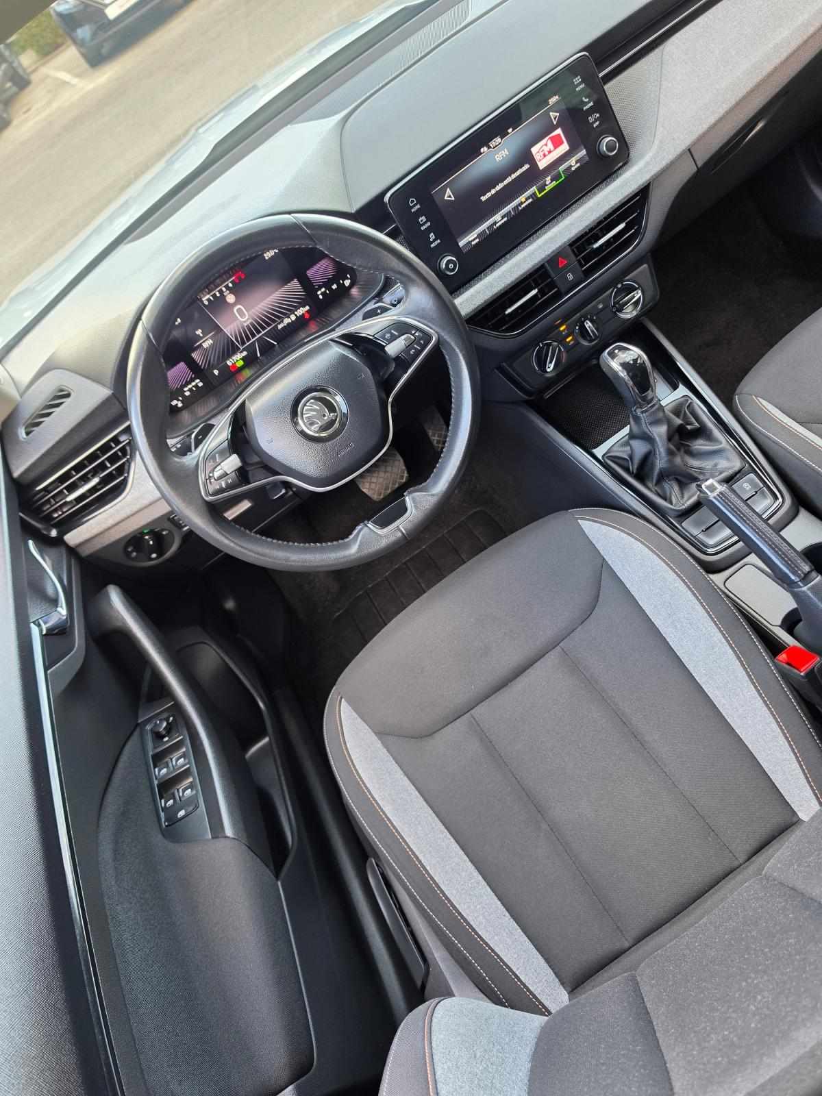 skoda-kamiq-2024-gasolina-999cc