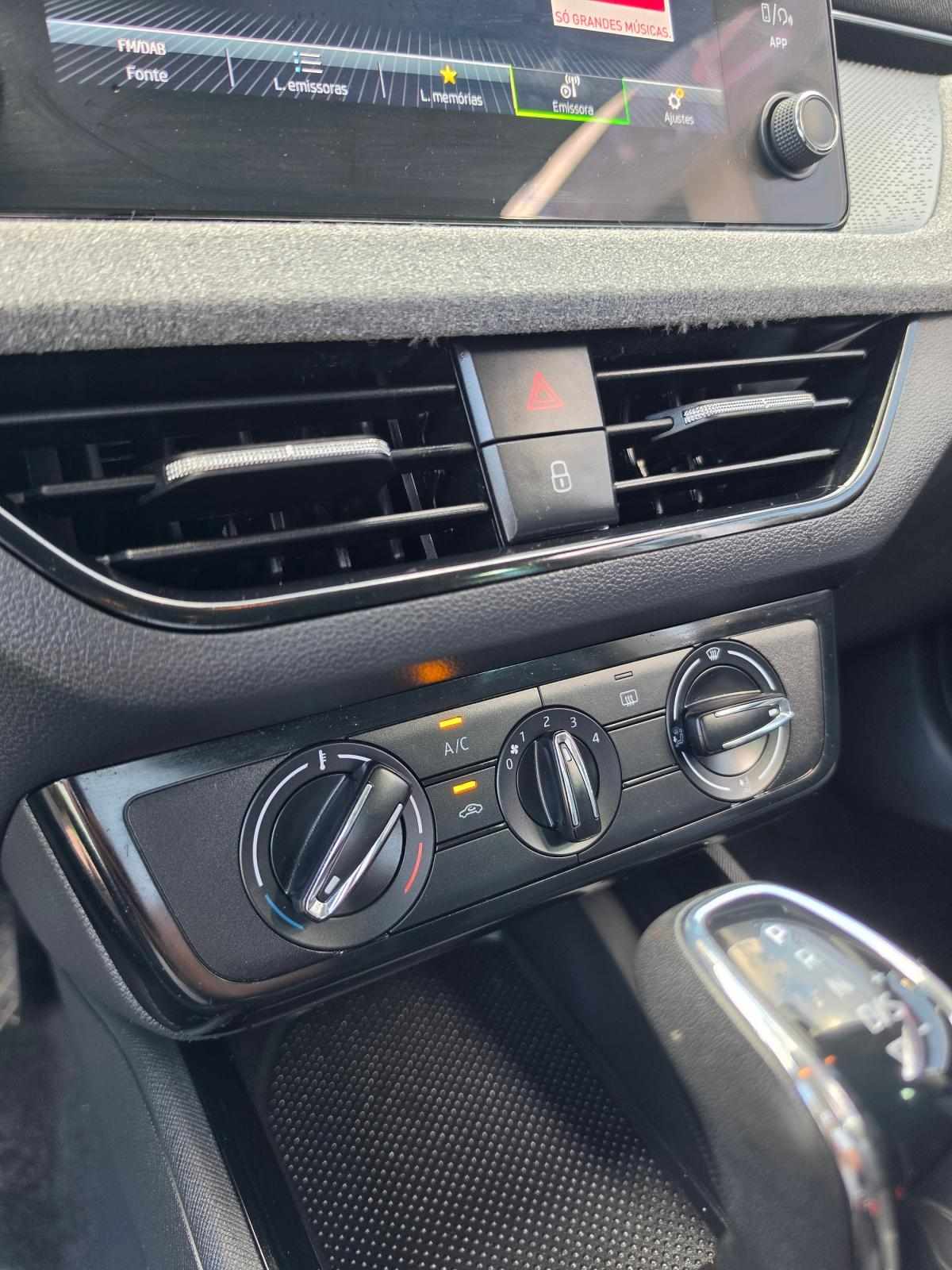 skoda-kamiq-2024-gasolina-999cc