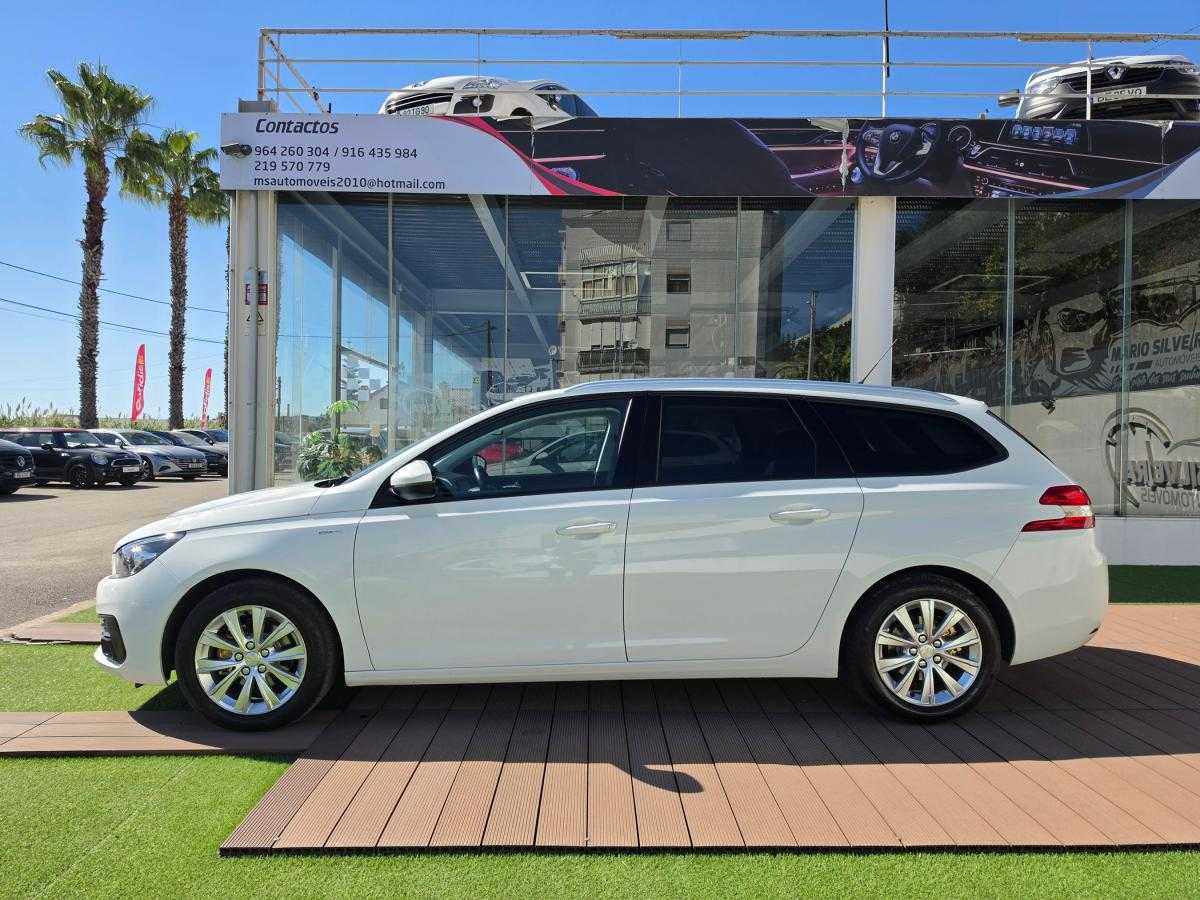 peugeot-308-sw-2018-diesel-1499cc