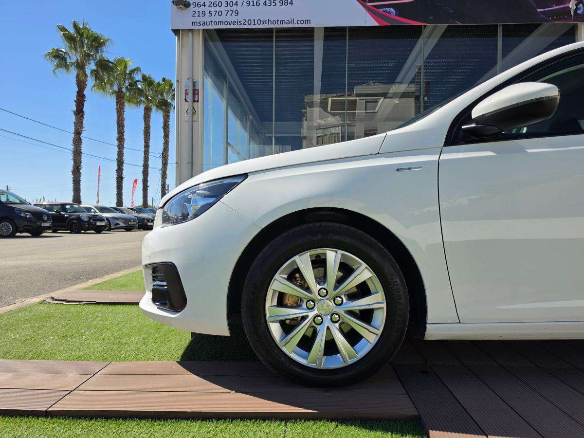 peugeot-308-sw-2018-diesel-1499cc