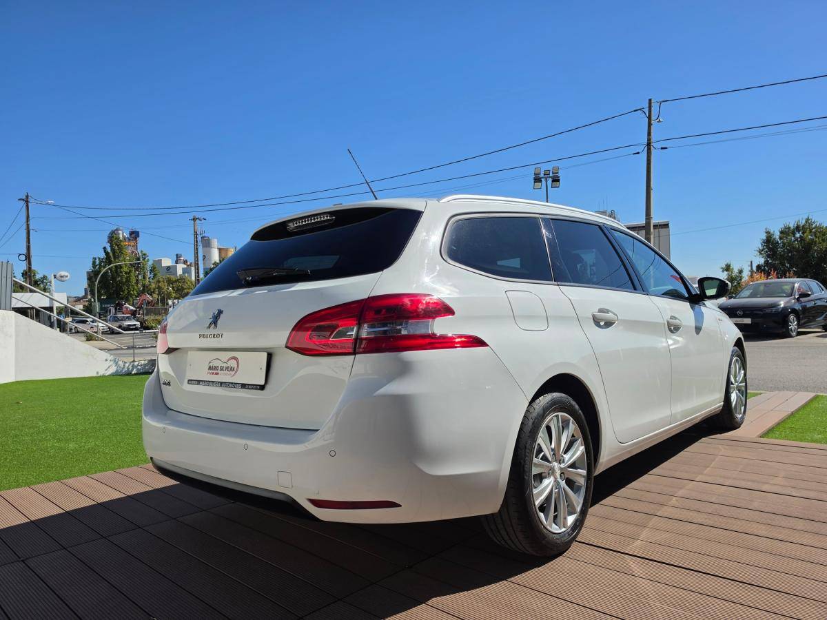 peugeot-308-sw-2018-diesel-1499cc