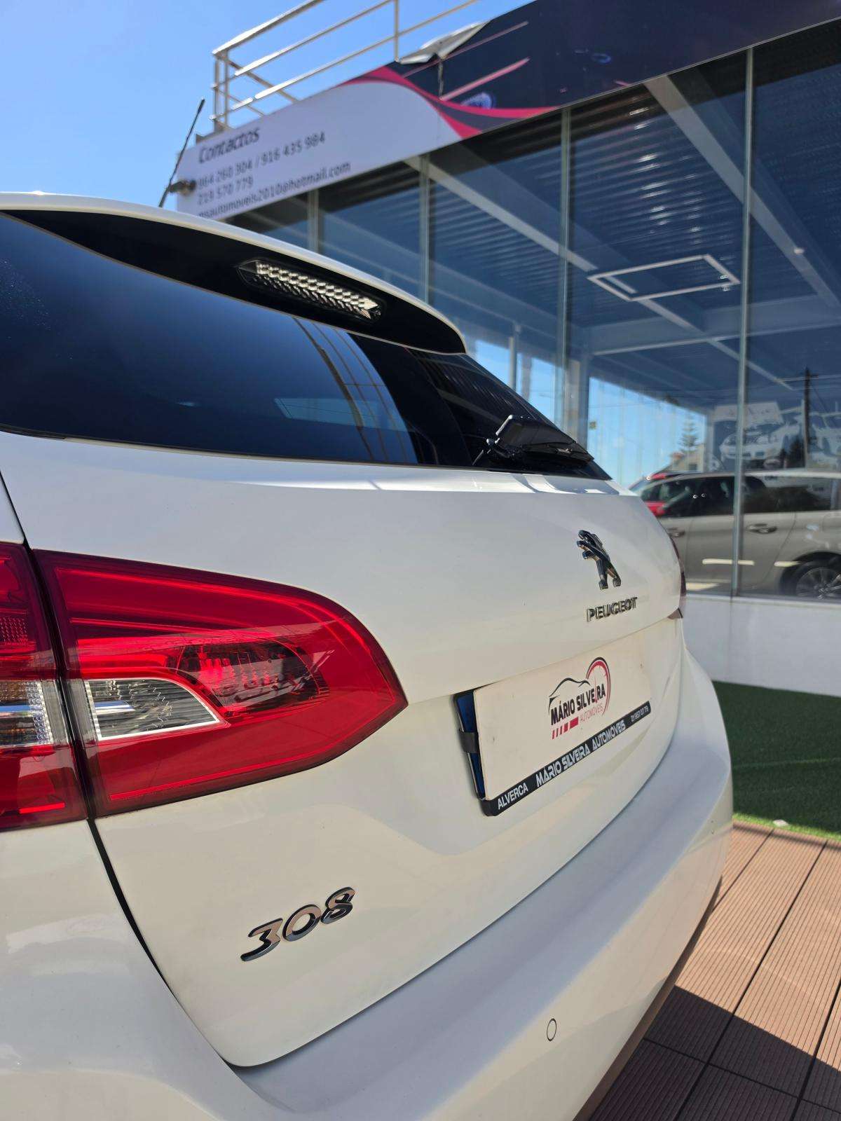 peugeot-308-sw-2018-diesel-1499cc